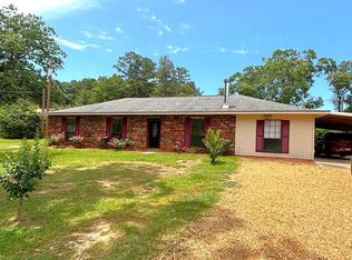 1041 Fortenberry Cir, McComb, MS 39648