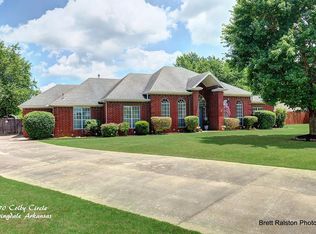 1570 Colby Cir, Springdale, AR 72764