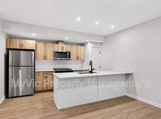 10335 135th St NW, Edmonton, AB