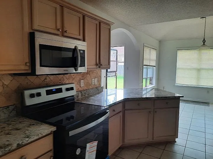 4456 Alixs Dr — Photo 6