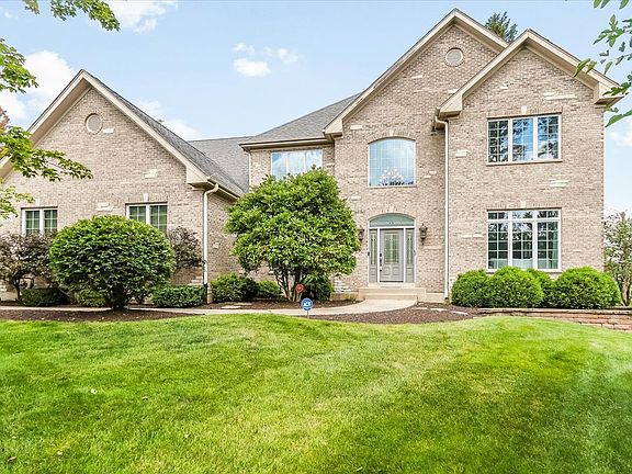 2nd image of 9030 Montrose Ct