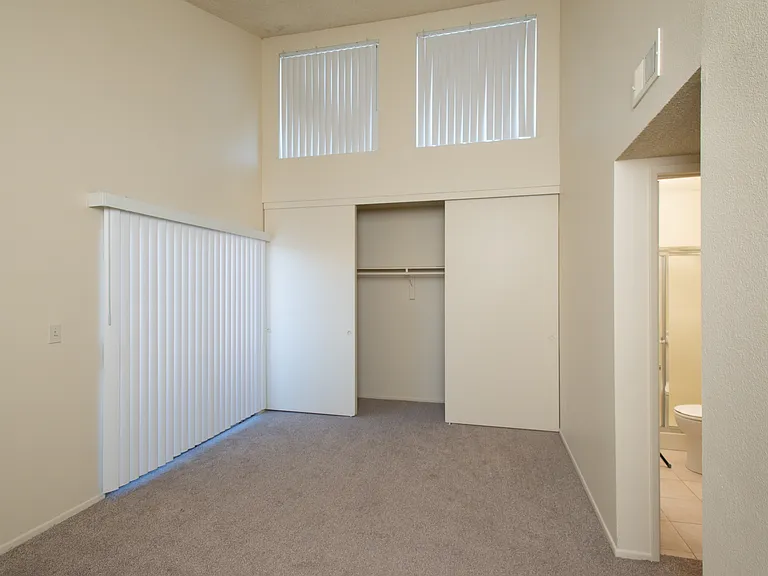 14108 Clarkdale Ave — Photo 15