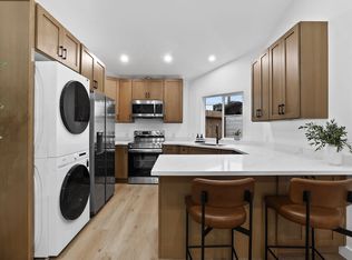 1652 Corsica Pl #B, Costa Mesa, CA 92626