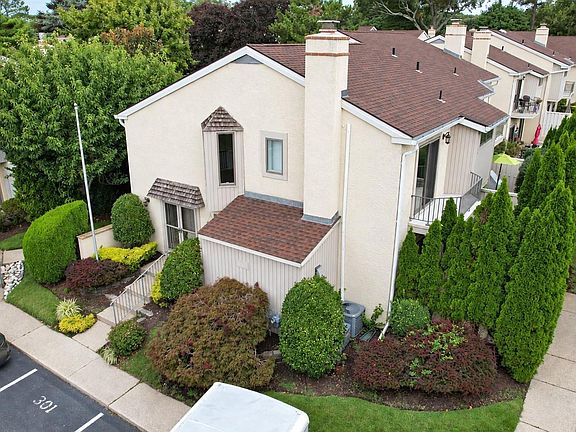 2nd image of 45 Greate Bay Dr #45