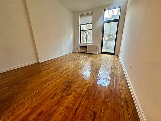 Rented by J PRESTON AND ASSOCIATES INC | media 1