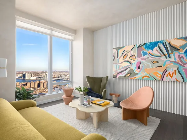 252 South St #76E, New York, NY 10002