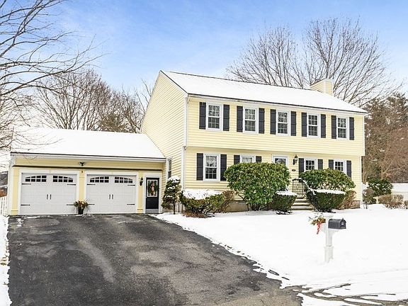 2nd image of 2 Parker Cir