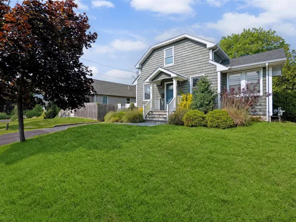 634 Adams Avenue, Lindenhurst, NY 11757