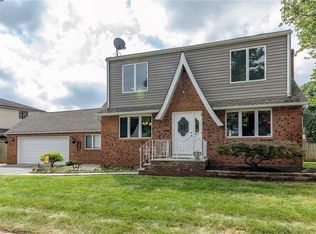 75 Star St, Iselin, NJ 08830