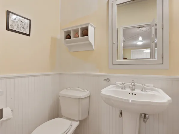 400 East 56th Street 15J image 11 of 12