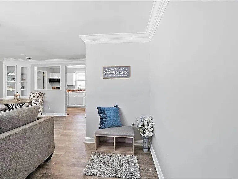 101 Pattison Ave — Photo 6