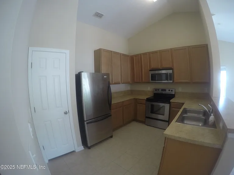 2200 Marsh Hawk Ln #412 — Photo 3