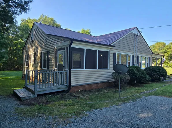 468 Hillcrest Ave, Goldston, NC 27252