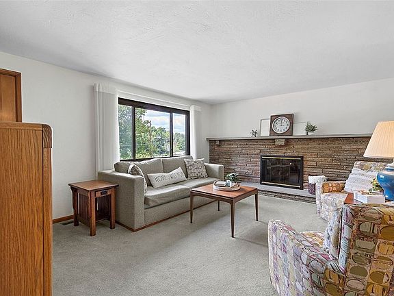 4th image of 4791 Nurnberger Dr