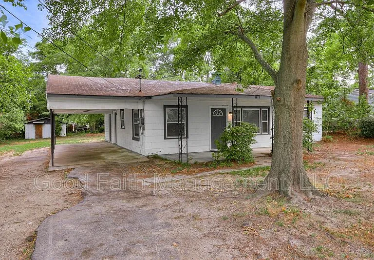1813 Alder Dr — Photo 3