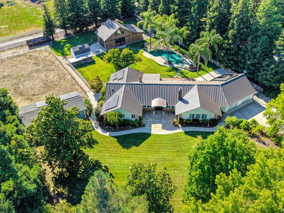 1st image of 8990 Fargo Ln