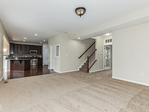 3rd image of 15176 Harmon Pl