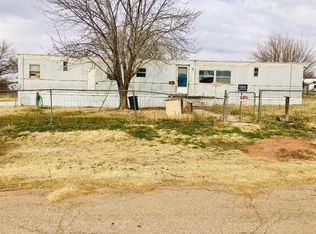 1001 N 6th St, Sayre, OK 73662