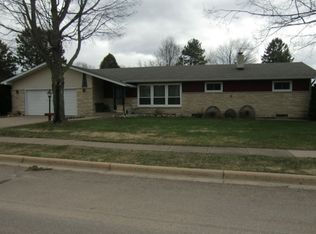 611 S Line Rd, Rothschild, WI 54474