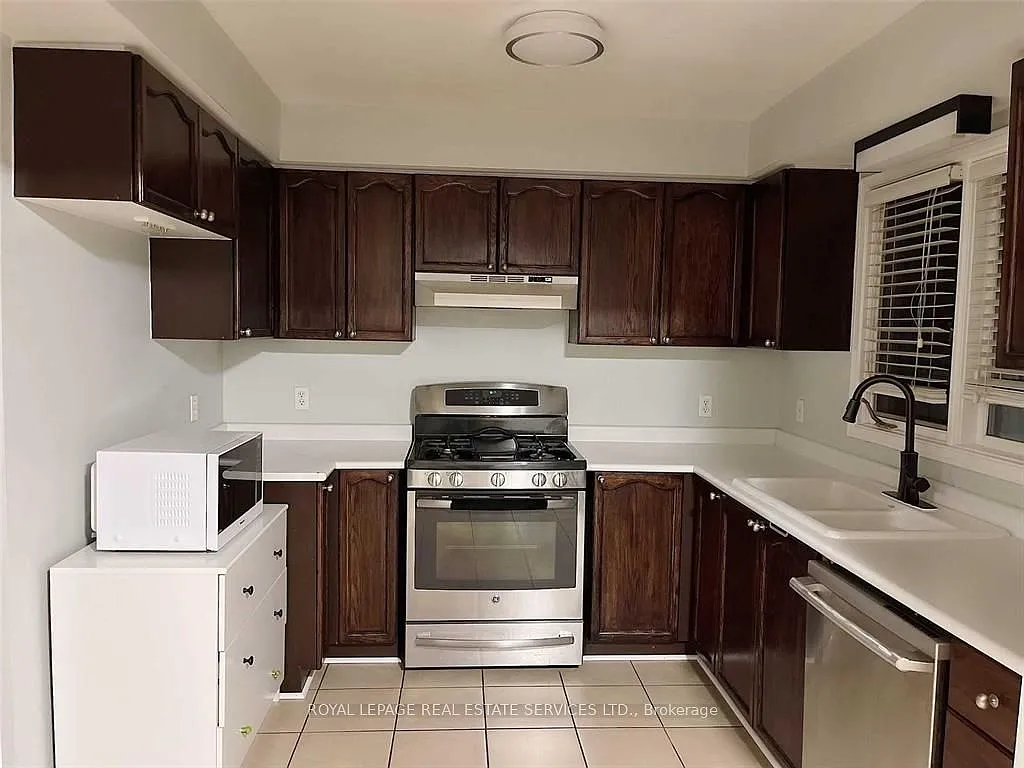 4 bed, $3,350 — Photo 3