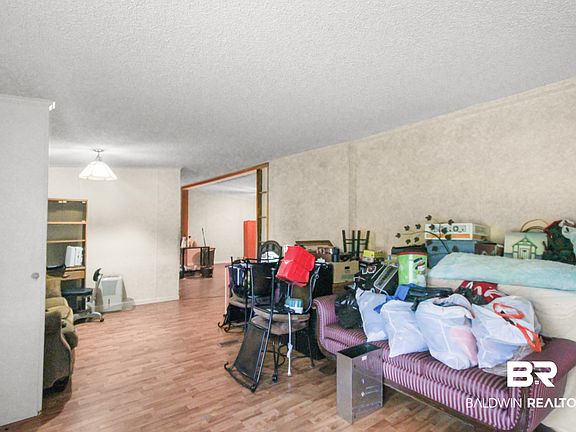 5th image of 21076 Country Rd #36