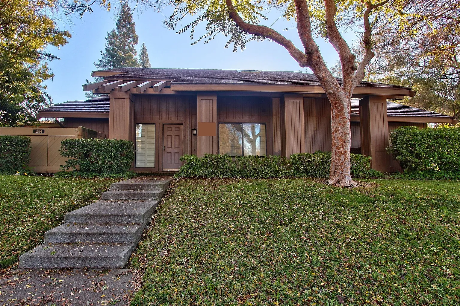 2184 Promontory Point Ln photo 1