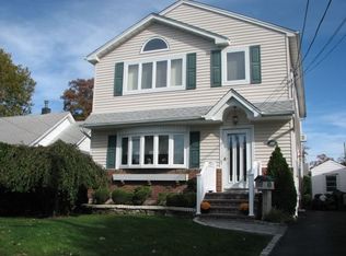 1859 New York Ave, Bellmore, NY 11710
