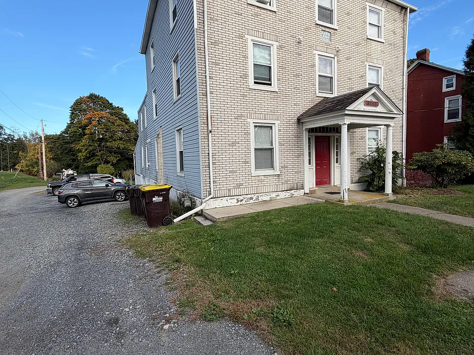 5993 Kings Hwy S #2