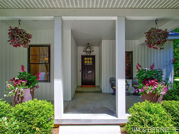 3rd image of 6225 Lighthouse Ct