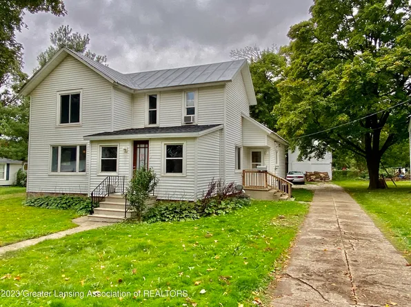1119 6th Ave, Lake Odessa, MI 48849