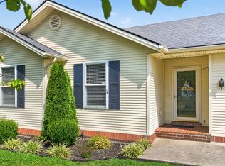204 Lindsey Ct, Winchester, KY 40391