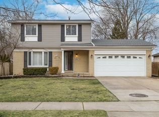 540 Buckingham Rd, Canton, MI 48188