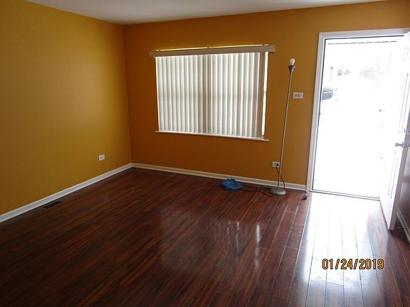 4th image of 4451 Poplar Ave