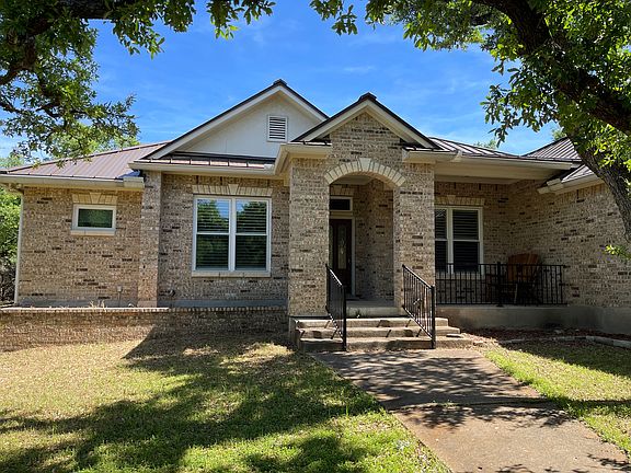 3rd image of 606 Saddlehorn Dr