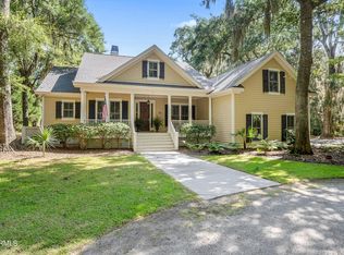 5 Tuxedo Dr, Beaufort, SC 29907