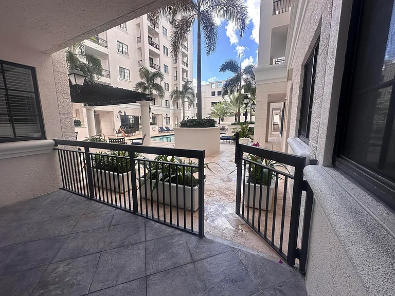 233 S Federal Hwy #208 — Photo 26