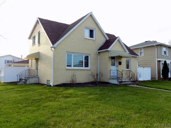 144 Margaret Rd, Amherst, NY 14226