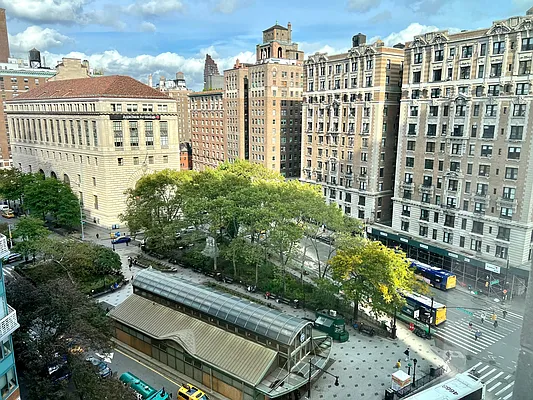 Rented by R New York | media 12