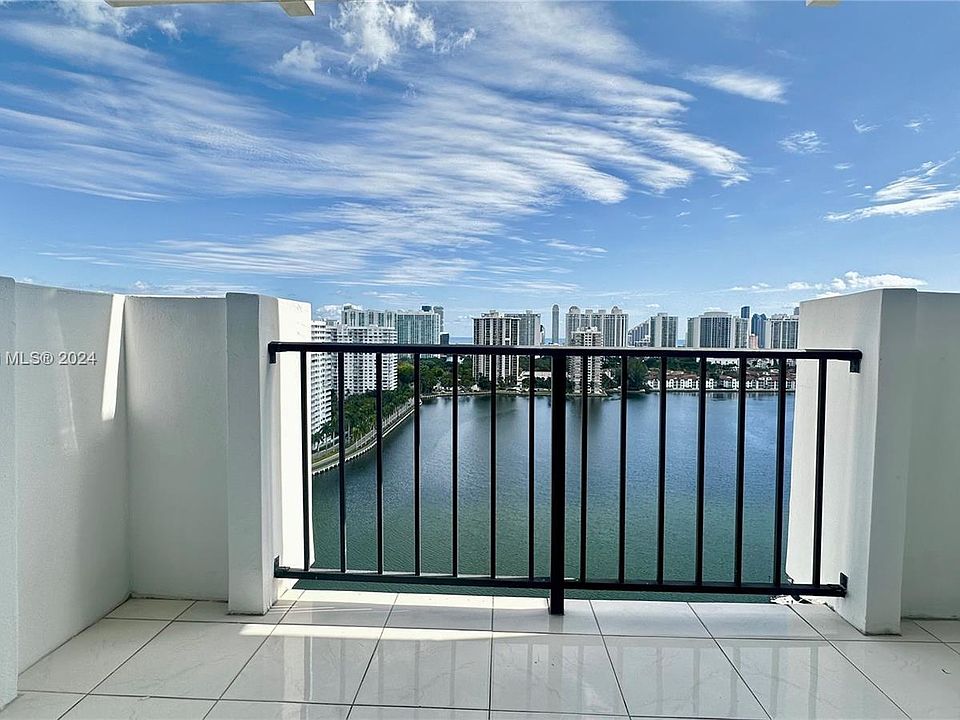1st image of 2750 NE 183rd St APT 2110