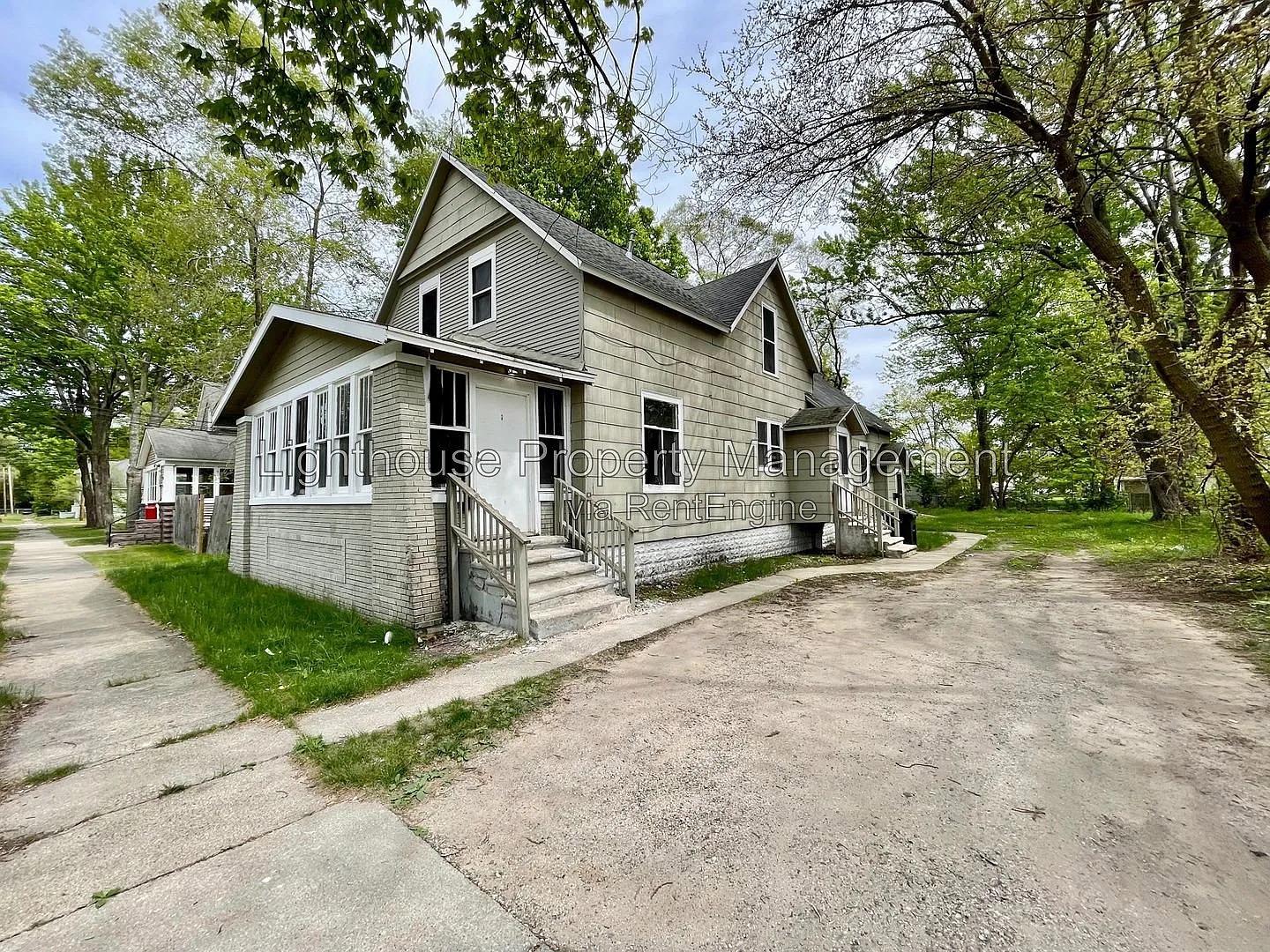1 bed, 1.0 bath, $895 — Photo 1