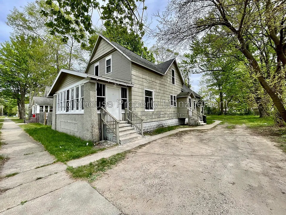 441 White Ave #3