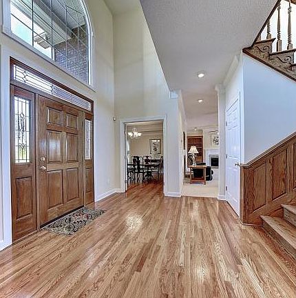 4th image of 205 Sterling Springs Dr