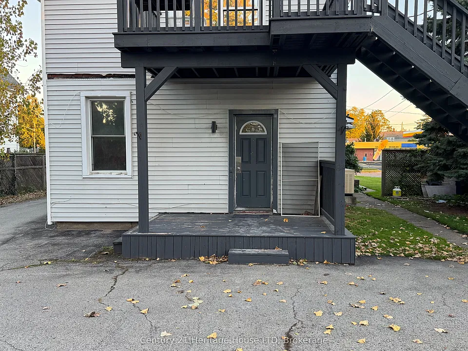 28 Princess St #2