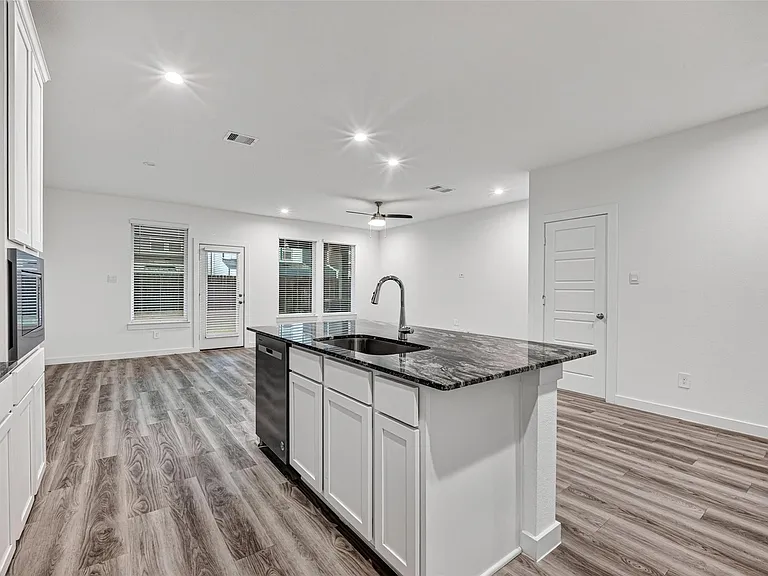 2937 Amherst Meadow Ln — Photo 15