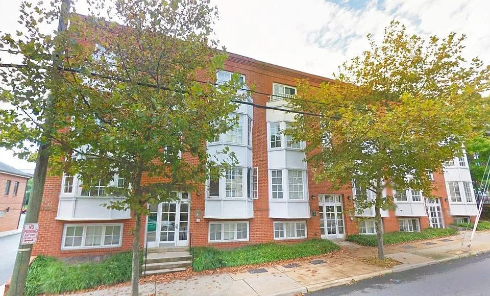 1000 Market St E #2-1
