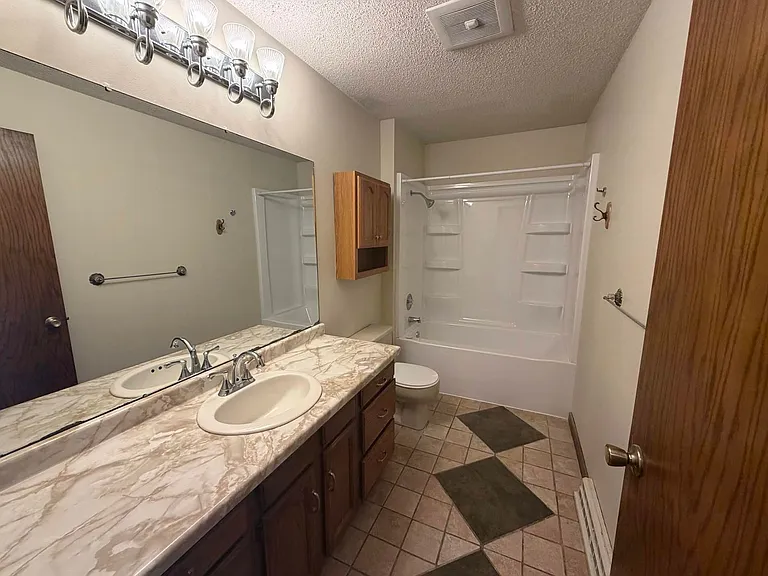 3303 Eddy Ln — Photo 13