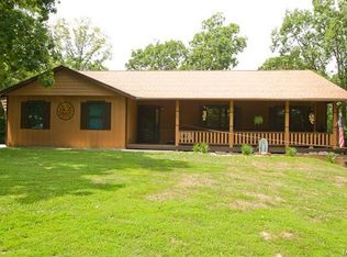 67 Private Ln, Winfield, MO 63389
