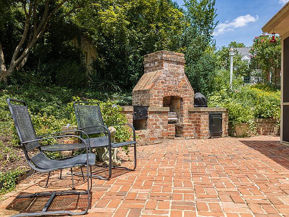 5th image of 1711 Parkland Dr