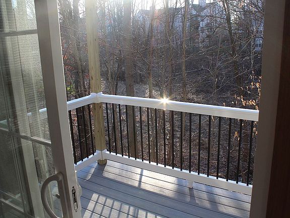 3rd image of 1804 Stoney Run Cir #1804