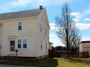 130 W Franklin St, Strasburg, PA 17579